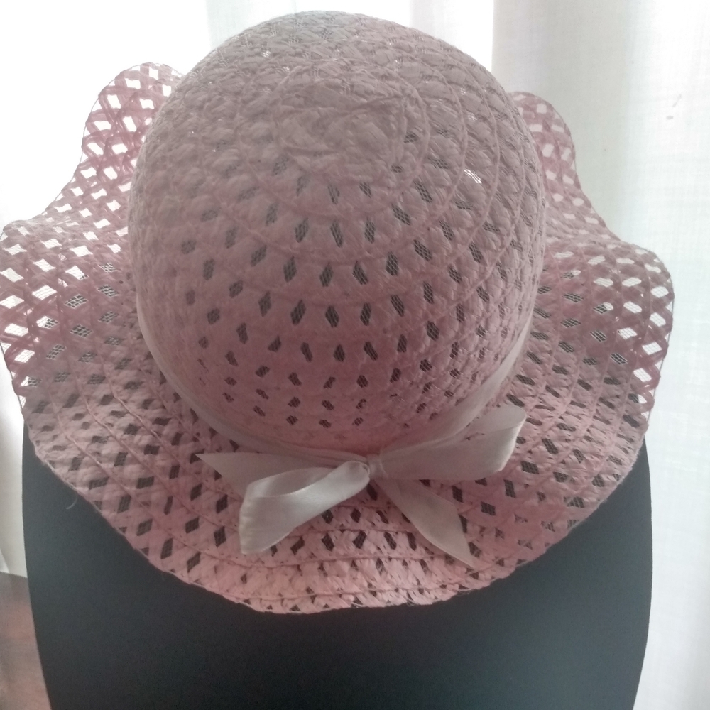 Girls pink hat